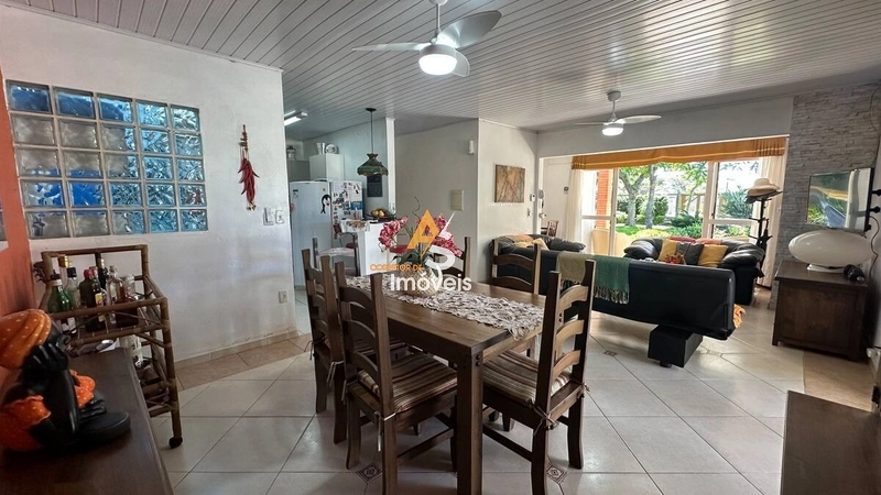 CASA COM PISCINA EM 2 TERRENOS NO ARAÇA: 14ª foto da galeria de imagens do imóvel