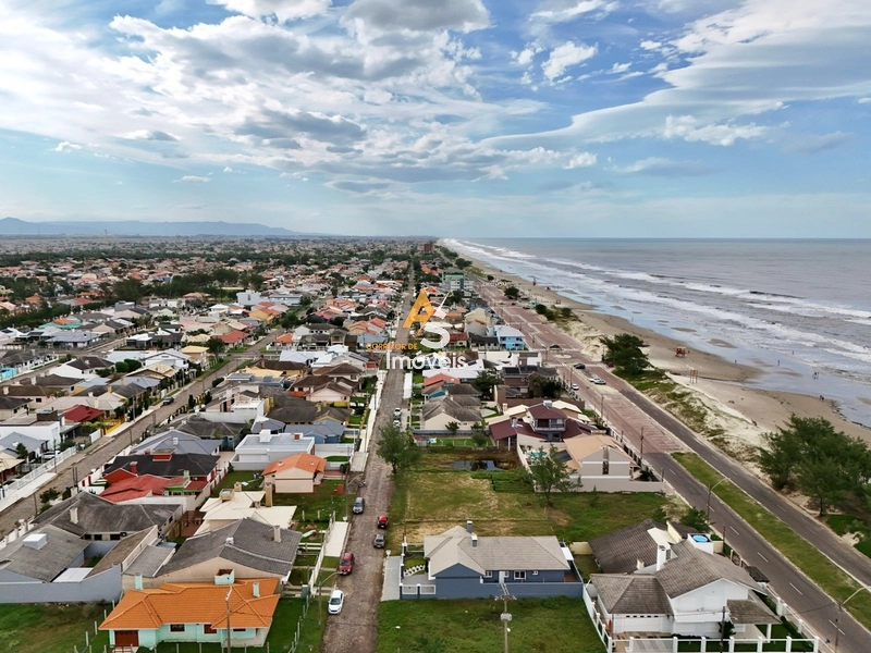 MARAVILHOSA CASA EM ATLÂNTIDA SUL – APENAS 50 METROS DA BEIRA MAR: 18ª foto da galeria de imagens do imóvel