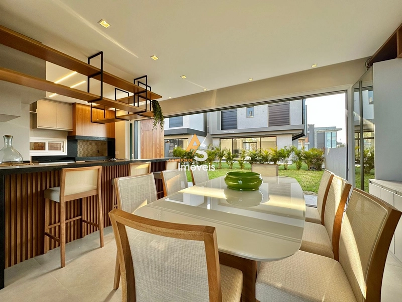 SOBRADO MOBILIADO E DECORADO À VENDA!!! CONDOMÍNIO SUNSET: 4ª foto da galeria de imagens do imóvel