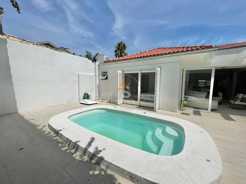 BELÍSSIMA CASA À VENDA EM CAPÃO DA CANOA!⁣!!: 27ª foto da galeria de imagens do imóvel