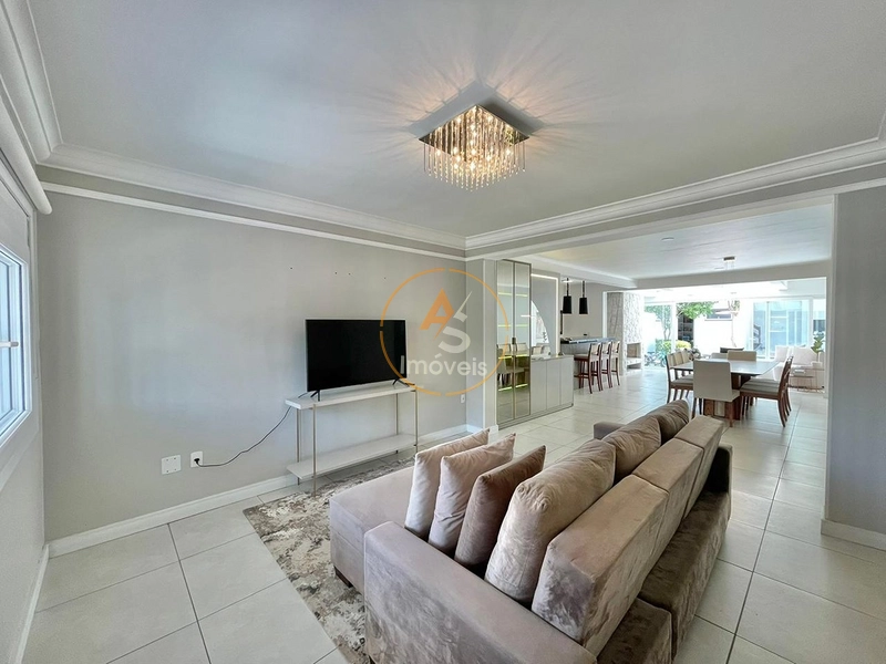 BELÍSSIMA CASA À VENDA EM CAPÃO DA CANOA!⁣!!: 20ª foto da galeria de imagens do imóvel