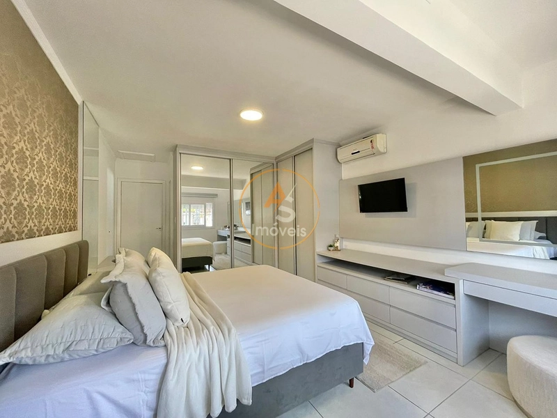 BELÍSSIMA CASA À VENDA EM CAPÃO DA CANOA!⁣!!: 5ª foto da galeria de imagens do imóvel