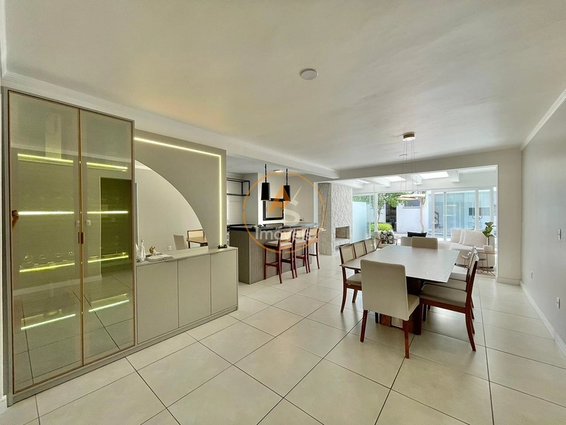 BELÍSSIMA CASA À VENDA EM CAPÃO DA CANOA!⁣!!: 8ª foto da galeria de imagens do imóvel