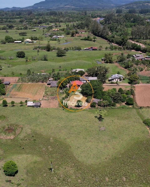 VENDE-SE CHÁCARA EM TRÊS FORQUILHAS: 15ª foto da galeria de imagens do imóvel