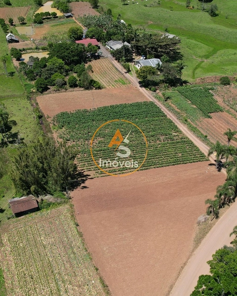 VENDE-SE CHÁCARA EM TRÊS FORQUILHAS: 17ª foto da galeria de imagens do imóvel