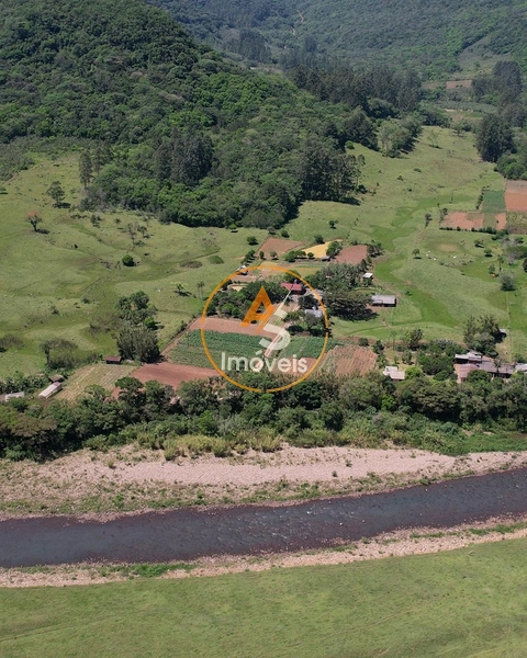 VENDE-SE CHÁCARA EM TRÊS FORQUILHAS: 12ª foto da galeria de imagens do imóvel