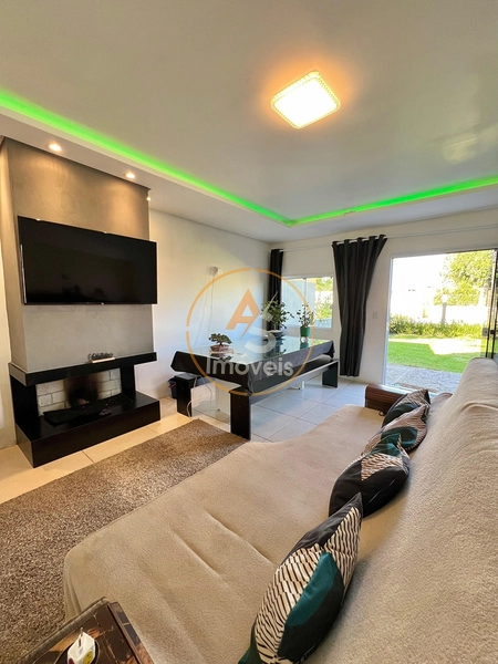 CASA DE 3 DORMITÓRIOS NO CENTRO DE XANGRI-LÁ: 8ª foto da galeria de imagens do imóvel