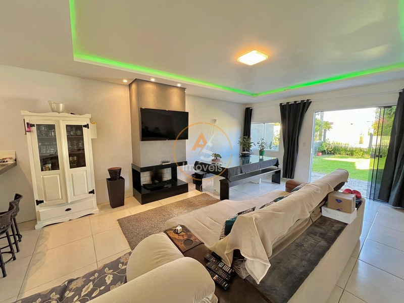 CASA DE 3 DORMITÓRIOS NO CENTRO DE XANGRI-LÁ: 7ª foto da galeria de imagens do imóvel