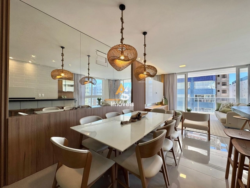 APTO EXCEPCIONAL DE 3 SUÍTES FINAMENTE MOBILIADO DECORADO!!!: 3ª foto da galeria de imagens do imóvel