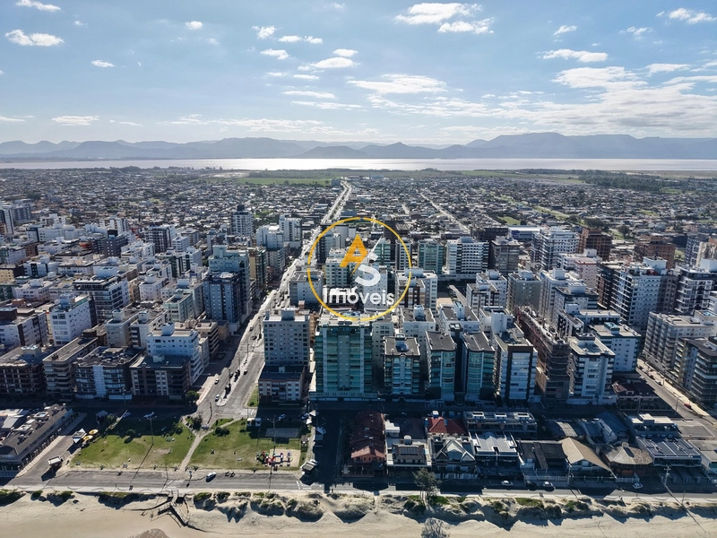 APARTAMENTO AMPLO COM SACADA DE FRENTE, JUNTO AO MAR: 20ª foto da galeria de imagens do imóvel