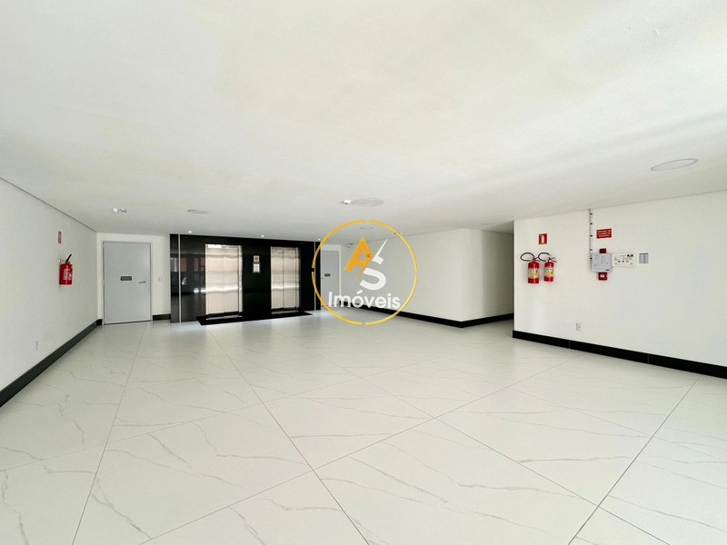 APARTAMENTO AMPLO COM SACADA DE FRENTE, JUNTO AO MAR: 12ª foto da galeria de imagens do imóvel