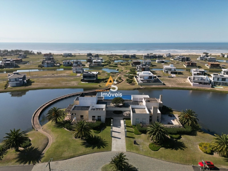 COSTA SERENA CONDOMÍNIO A BEIRA MAR: 1ª foto da galeria de imagens do imóvel