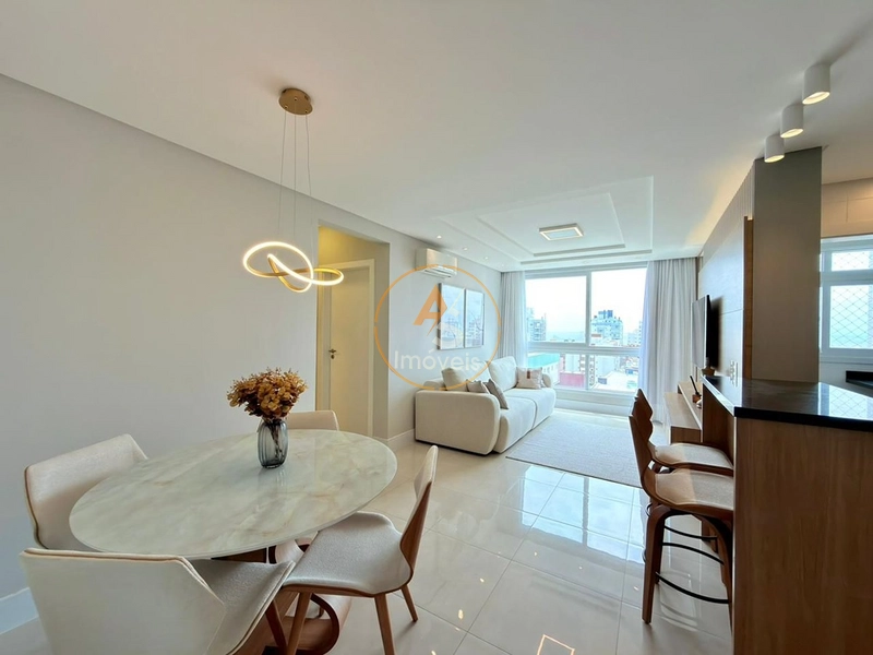 APARTAMENTO À VENDA NO CENTRO VISTA PARA MAR E PRAÇA - MOBILIADO E DECORADO: 4ª foto da galeria de imagens do imóvel