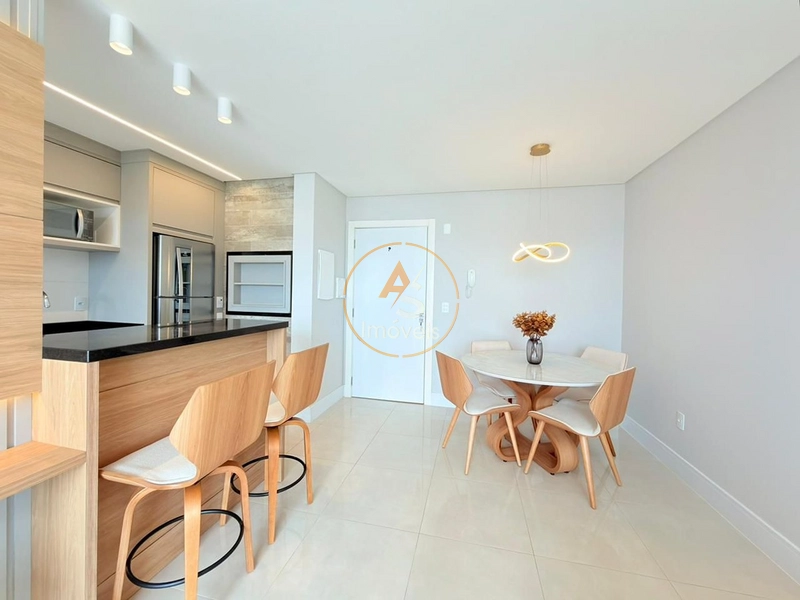 APARTAMENTO À VENDA NO CENTRO VISTA PARA MAR E PRAÇA - MOBILIADO E DECORADO: 14ª foto da galeria de imagens do imóvel