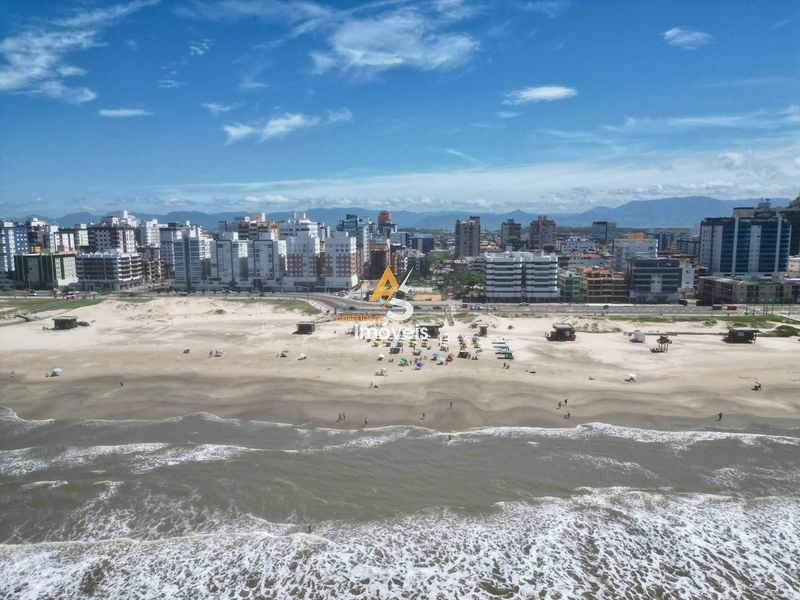 APTO À VENDA  DE FRENTE PARA PRAÇA E COM UMA LINDA VISTA P/ O MAR: 26ª foto da galeria de imagens do imóvel