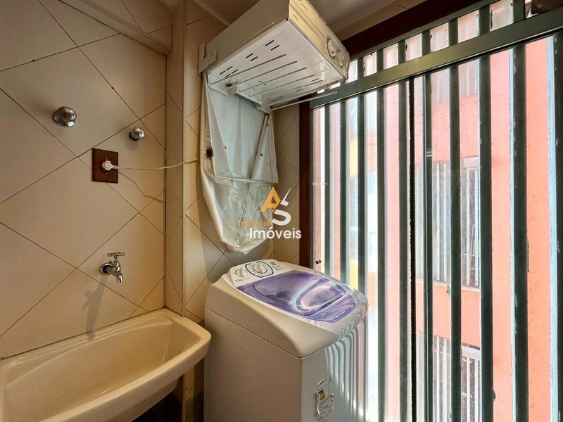 APTO À VENDA  DE FRENTE PARA PRAÇA E COM UMA LINDA VISTA P/ O MAR: 10ª foto da galeria de imagens do imóvel