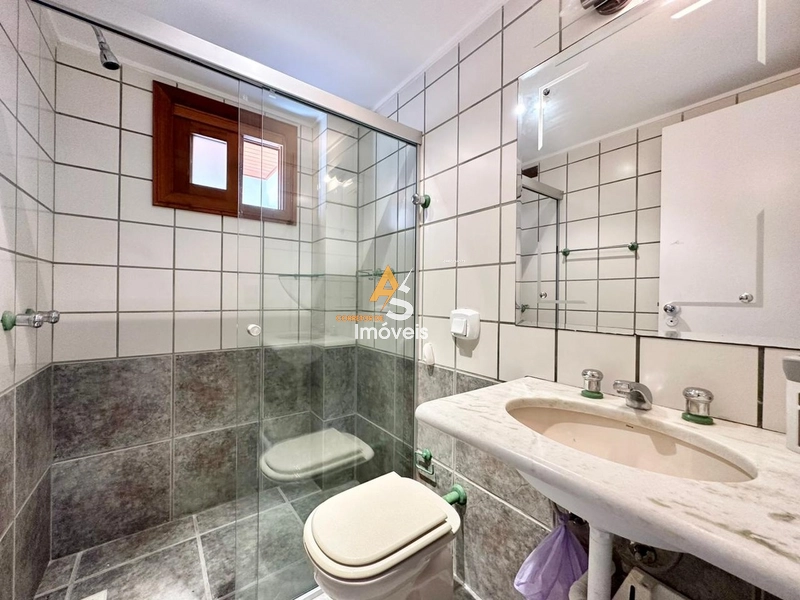 APTO À VENDA  DE FRENTE PARA PRAÇA E COM UMA LINDA VISTA P/ O MAR: 13ª foto da galeria de imagens do imóvel