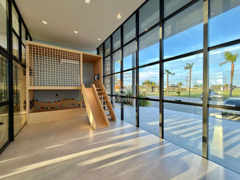 BELÍSSIMA CASA À VENDA EM CAPÃO DA CANOA!⁣ : 44ª foto da galeria de imagens do imóvel