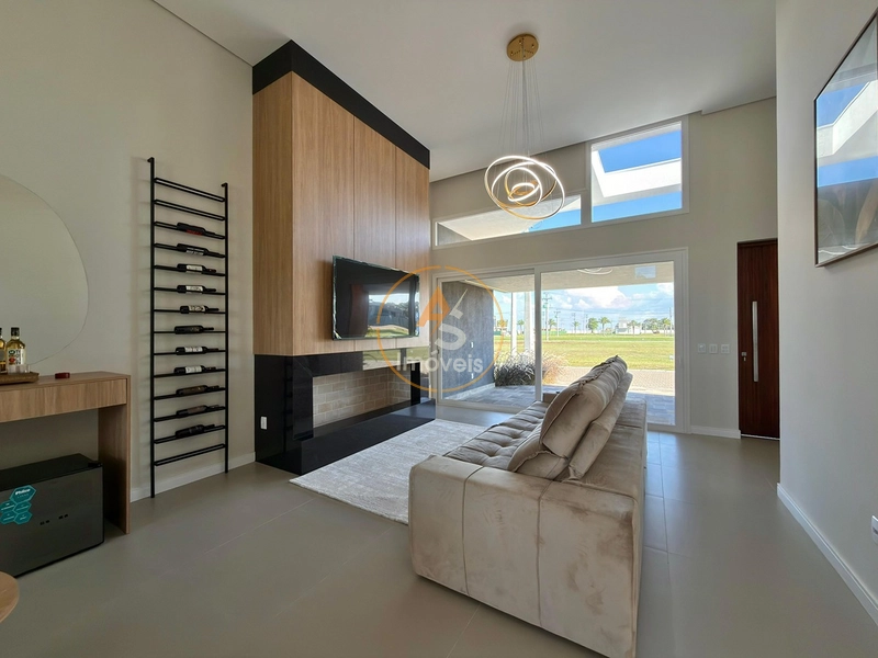 BELÍSSIMA CASA À VENDA EM CAPÃO DA CANOA!⁣ : 6ª foto da galeria de imagens do imóvel