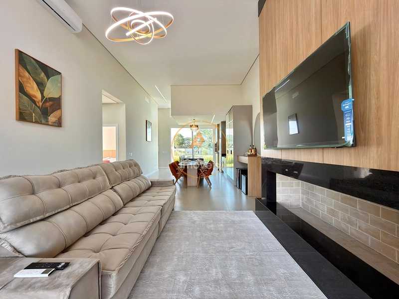 BELÍSSIMA CASA À VENDA EM CAPÃO DA CANOA!⁣ : 4ª foto da galeria de imagens do imóvel