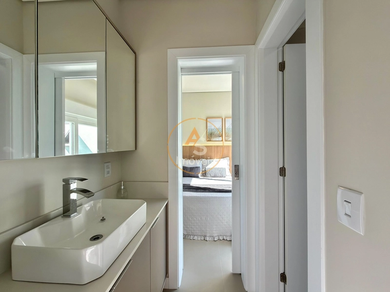 BELÍSSIMA CASA À VENDA EM CAPÃO DA CANOA!⁣ : 24ª foto da galeria de imagens do imóvel