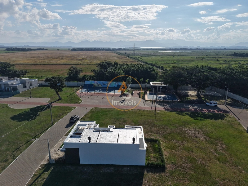 BELÍSSIMA CASA À VENDA EM CAPÃO DA CANOA!⁣ : 38ª foto da galeria de imagens do imóvel