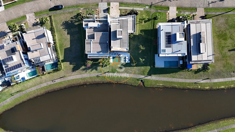 CASA DE LUXO EM CONDOMÍNIO!!!: 3ª foto da galeria de imagens do imóvel