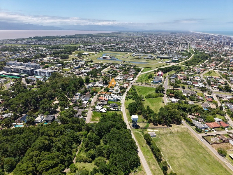 MANSÃO À VENDA EM ATLÂNTIDA!!!: 2ª foto da galeria de imagens do imóvel
