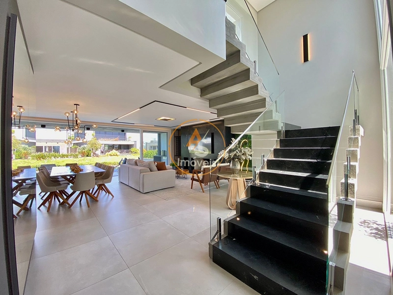 CASA DE LUXO EM CONDOMÍNIO!!!: 2ª foto da galeria de imagens do imóvel