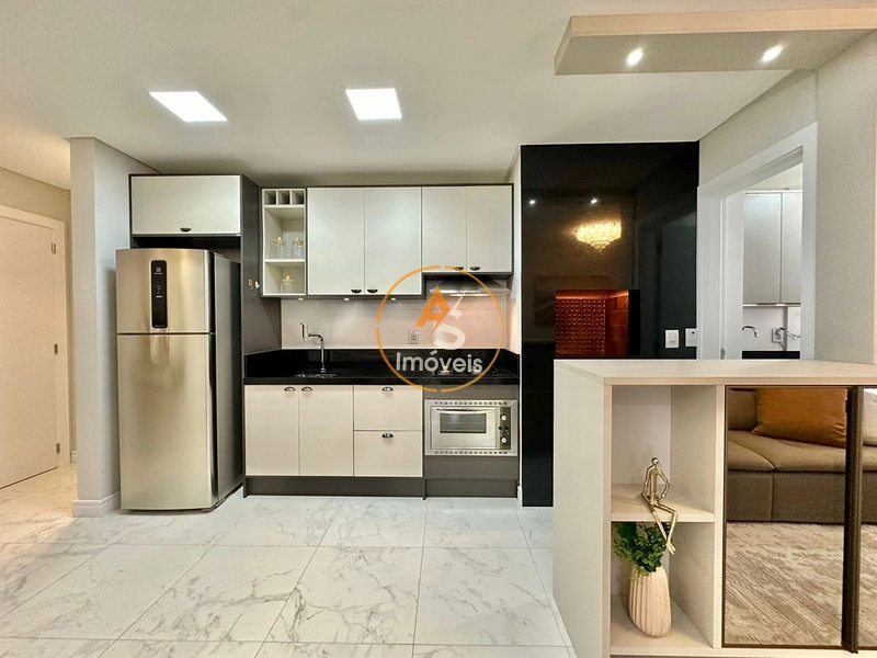 EXCELENTE APARTAMENTO DE 2 DORMITÓRIOS MOBILIADO E DECORADO: 3ª foto da galeria de imagens do imóvel