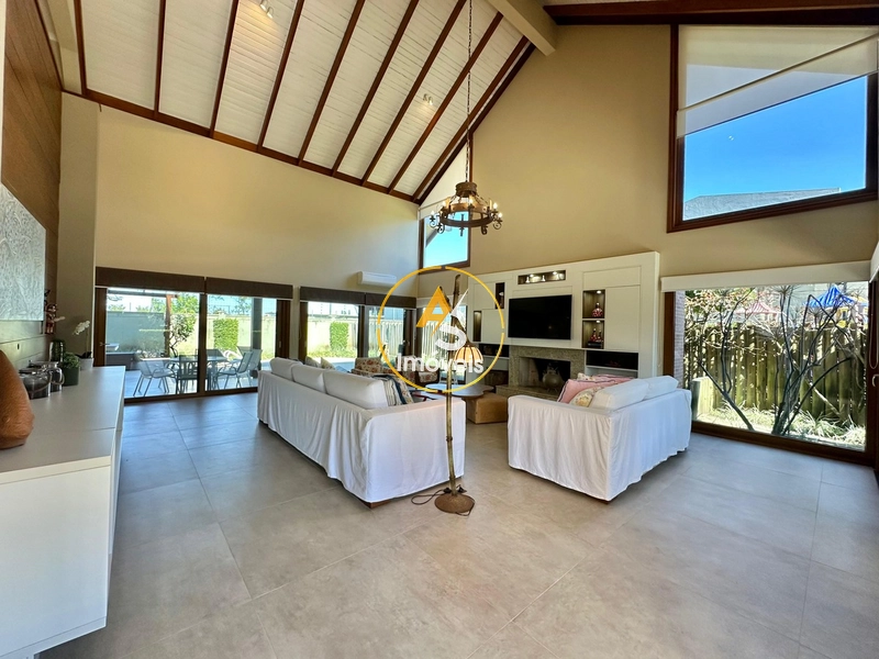 CASA À VENDA CONDOMÍNIO LAS DUNAS: 1ª foto da galeria de imagens do imóvel