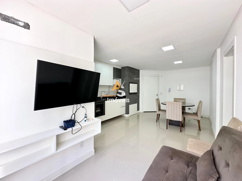 APARTAMENTO À VENDA  PRÓXIMO AO MAR: 3ª foto da galeria de imagens do imóvel