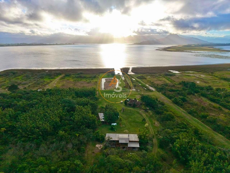 SITIO A BEIRA DA LAGOA!!: 5ª foto da galeria de imagens do imóvel