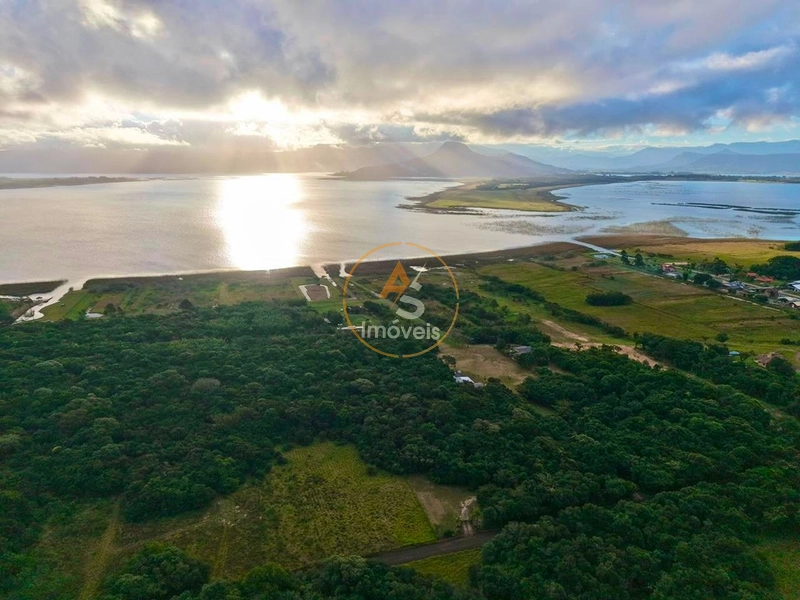 SITIO A BEIRA DA LAGOA!!: 6ª foto da galeria de imagens do imóvel