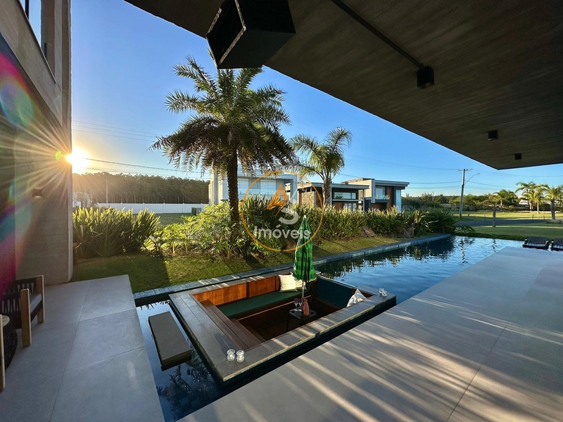 CASA DE ALTO PADRÃO À VENDA EM CAPÃO DA CANOA! 5 SUÍTES • PISCINA BORDA INFINITA • VISTA LAGO: 19ª foto da galeria de imagens do imóvel