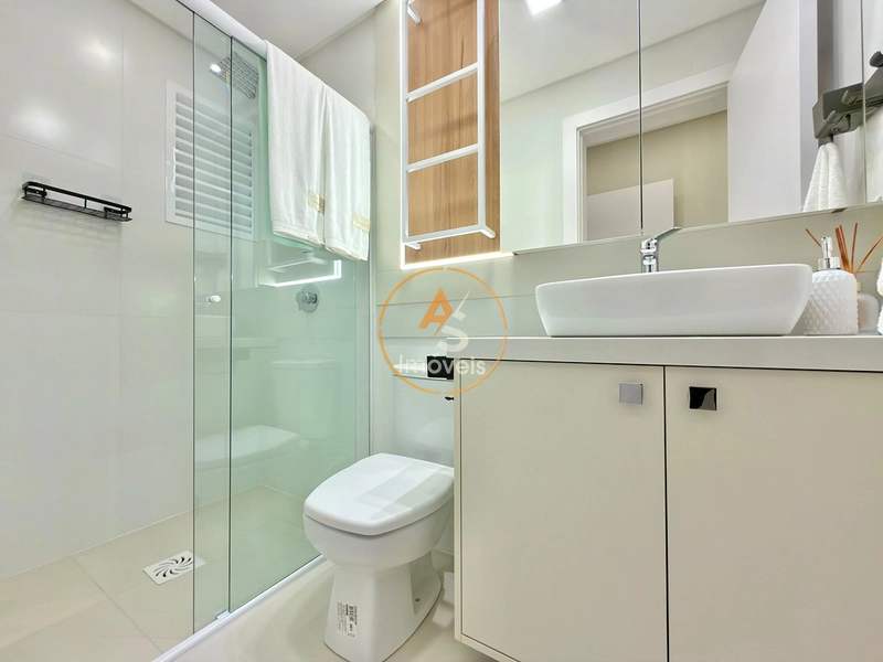 APARTAMENTO À VENDA EM CAPÃO DA CANOA! 3 SUÍTES • MOBILIADO E DECORADO • 3 VAGAS: 34ª foto da galeria de imagens do imóvel