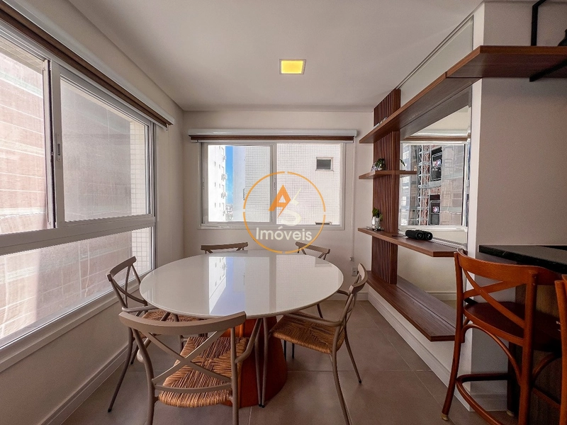 APTO DE 2 DORMITÓRIOS FINAMENTE MOBILIADO E DECORADO!!!: 2ª foto da galeria de imagens do imóvel