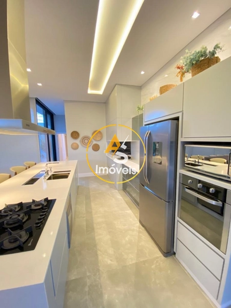 EXCELENTE CASA NO CONDOMÍNIO VELAS DA MARINA: 3ª foto da galeria de imagens do imóvel