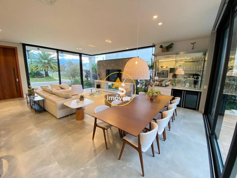 EXCELENTE CASA NO CONDOMÍNIO VELAS DA MARINA: 9ª foto da galeria de imagens do imóvel