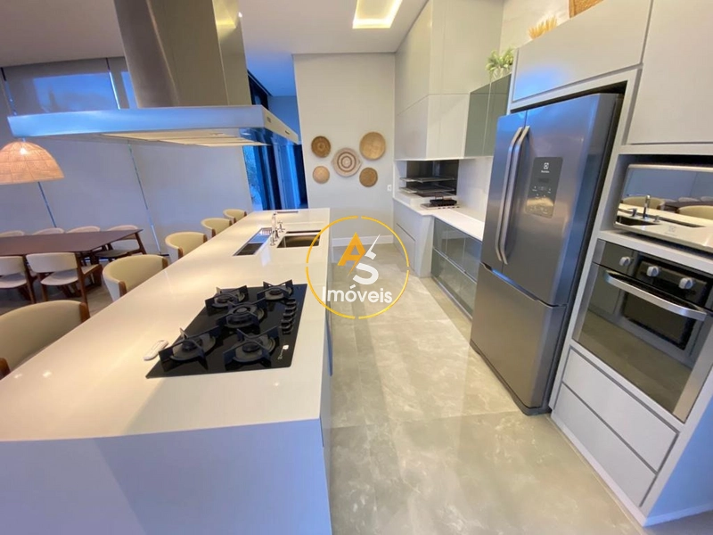 EXCELENTE CASA NO CONDOMÍNIO VELAS DA MARINA: 4ª foto da galeria de imagens do imóvel