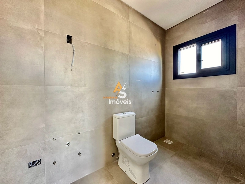 SOBRADO BEIRA LAGO À VENDA NO CONDOMÍNIO  CAPÃO ILHAS RESORT: 21ª foto da galeria de imagens do imóvel