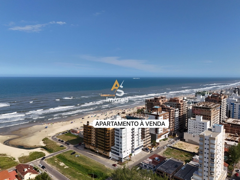 APARTAMENTO COM SACADA DE FRENTE, JUNTO AO MAR: 1ª foto da galeria de imagens do imóvel