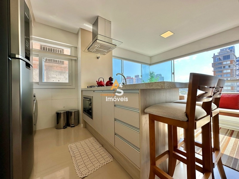 APARTAMENTO COM SACADA DE FRENTE, JUNTO AO MAR: 8ª foto da galeria de imagens do imóvel