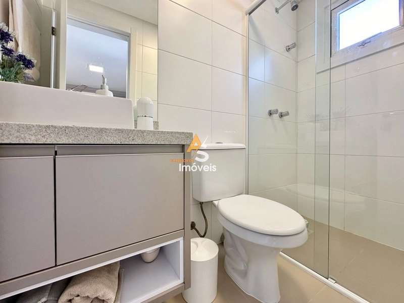 APARTAMENTO COM SACADA DE FRENTE, JUNTO AO MAR: 11ª foto da galeria de imagens do imóvel