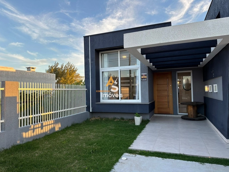 CASA À VENDA A 30 METROS DO MAR: 8ª foto da galeria de imagens do imóvel