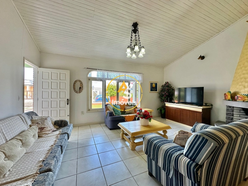 EXCELENTE CASA COM ANEXO EM XANGRI-LÁ!!!: 8ª foto da galeria de imagens do imóvel