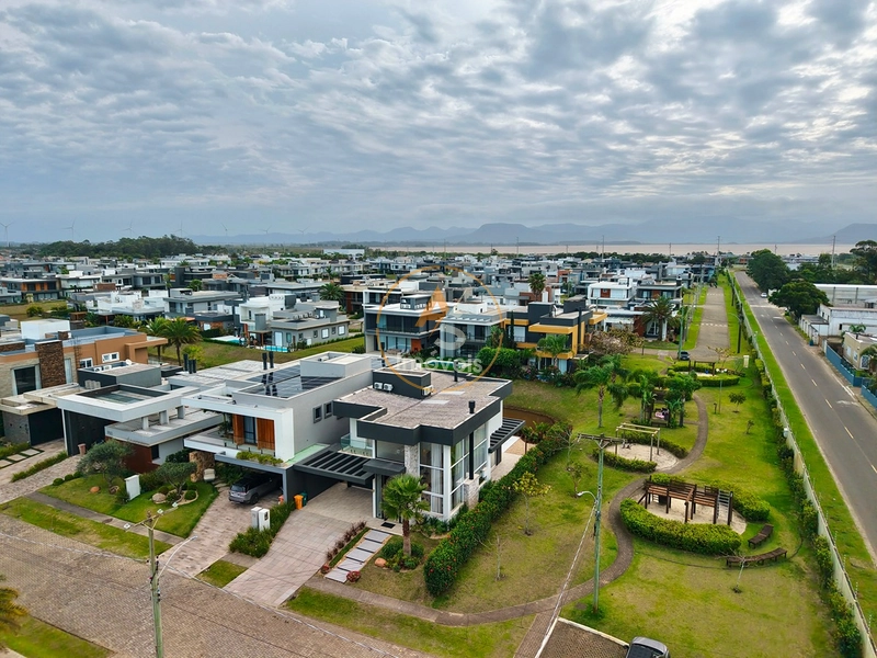 CASA DE LUXO EM CONDOMÍNIO!!!: 2ª foto da galeria de imagens do imóvel