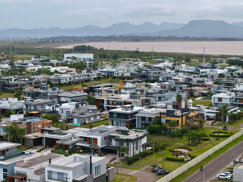 CASA DE LUXO EM CONDOMÍNIO!!!: 3ª foto da galeria de imagens do imóvel