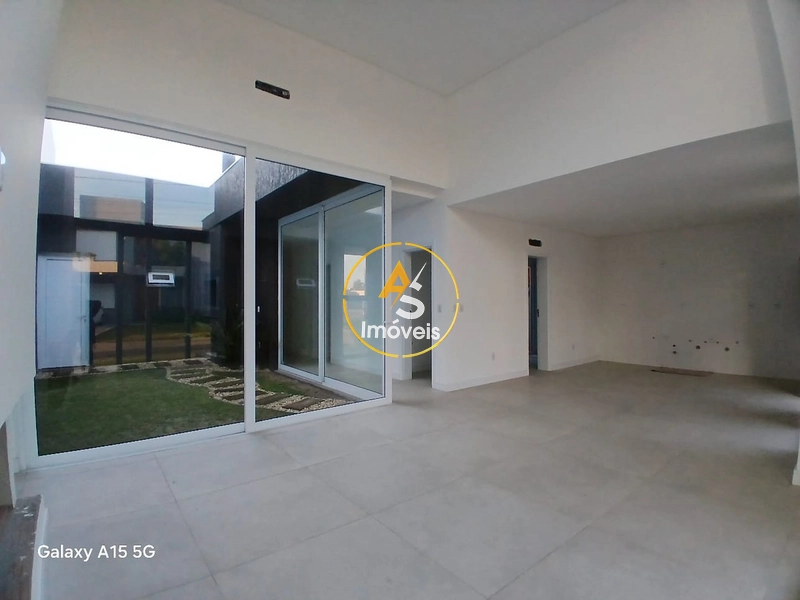 EXCELENTE RESIDÊNCIA NO CONDOMÍNIO SUNSET: 1ª foto da galeria de imagens do imóvel