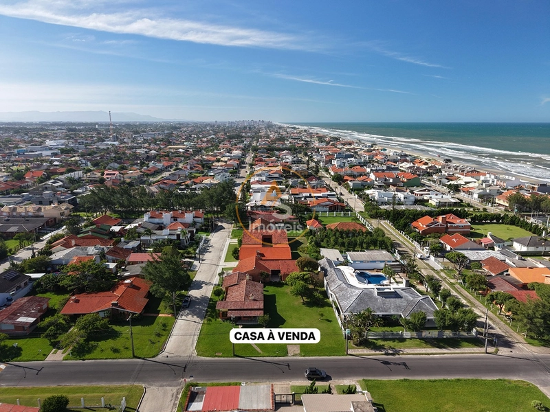 CASA EM SUPER LOTE  VENDA CENTRO  E PRÓXIMO AO BEIRA MAR!!!: 2ª foto da galeria de imagens do imóvel